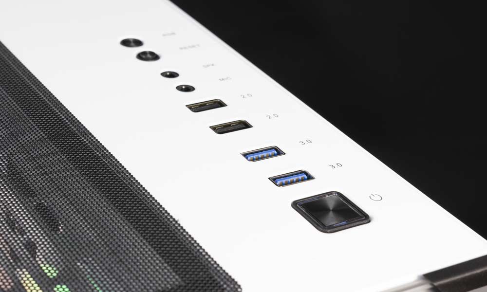 Conexiones Caja Gaming Blanca | Cronos Frost Conexiones Caja Gaming Blanca | Cronos Frost